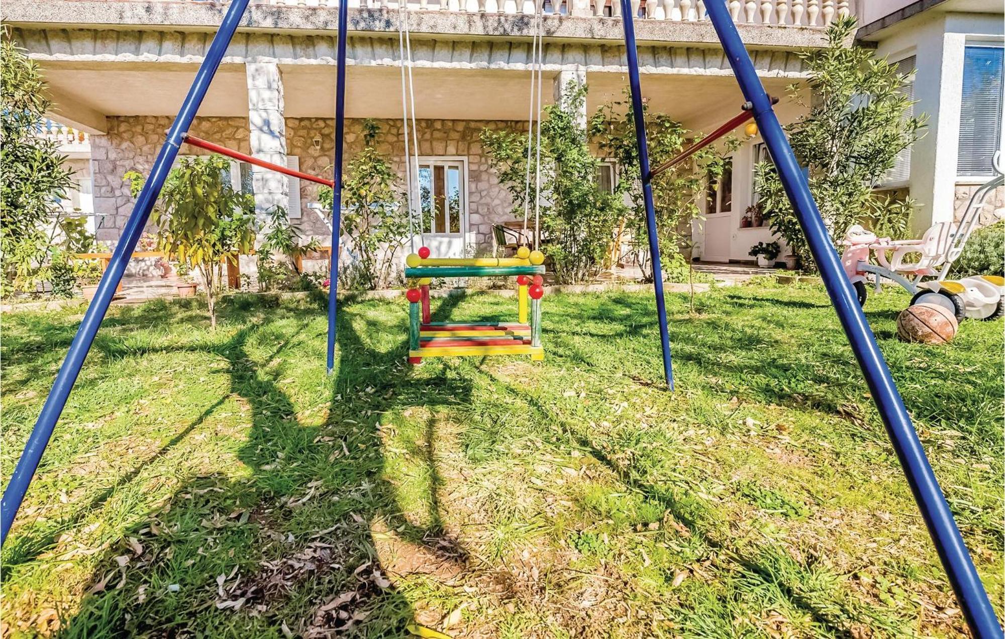 Stunning Apartment In Novi Vinodolski With Wifi 외부 사진