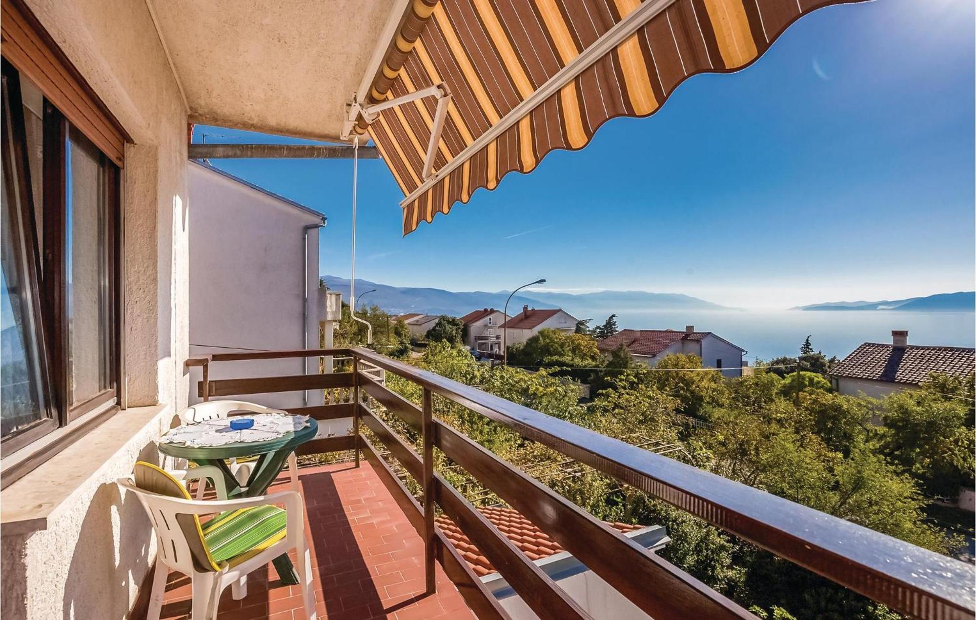 Stunning Apartment In Novi Vinodolski With Wifi 외부 사진